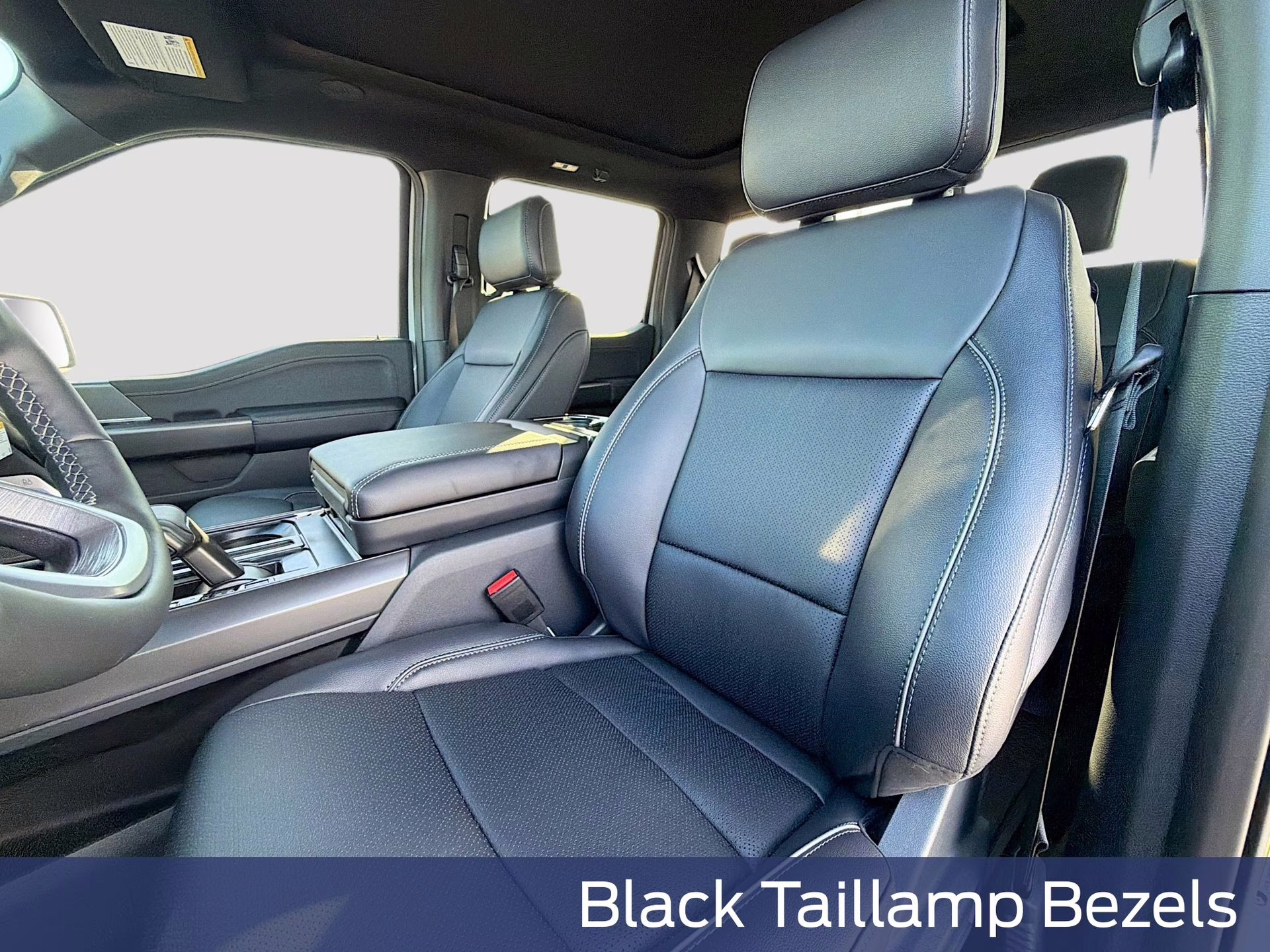 2026 Avalanche Ford F-150 Lariat 4X4 Truck