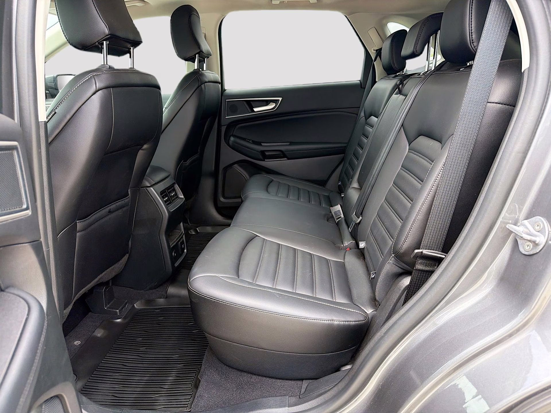 2024 Carbonized Gray Metallic Ford Edge SEL AWD SUV