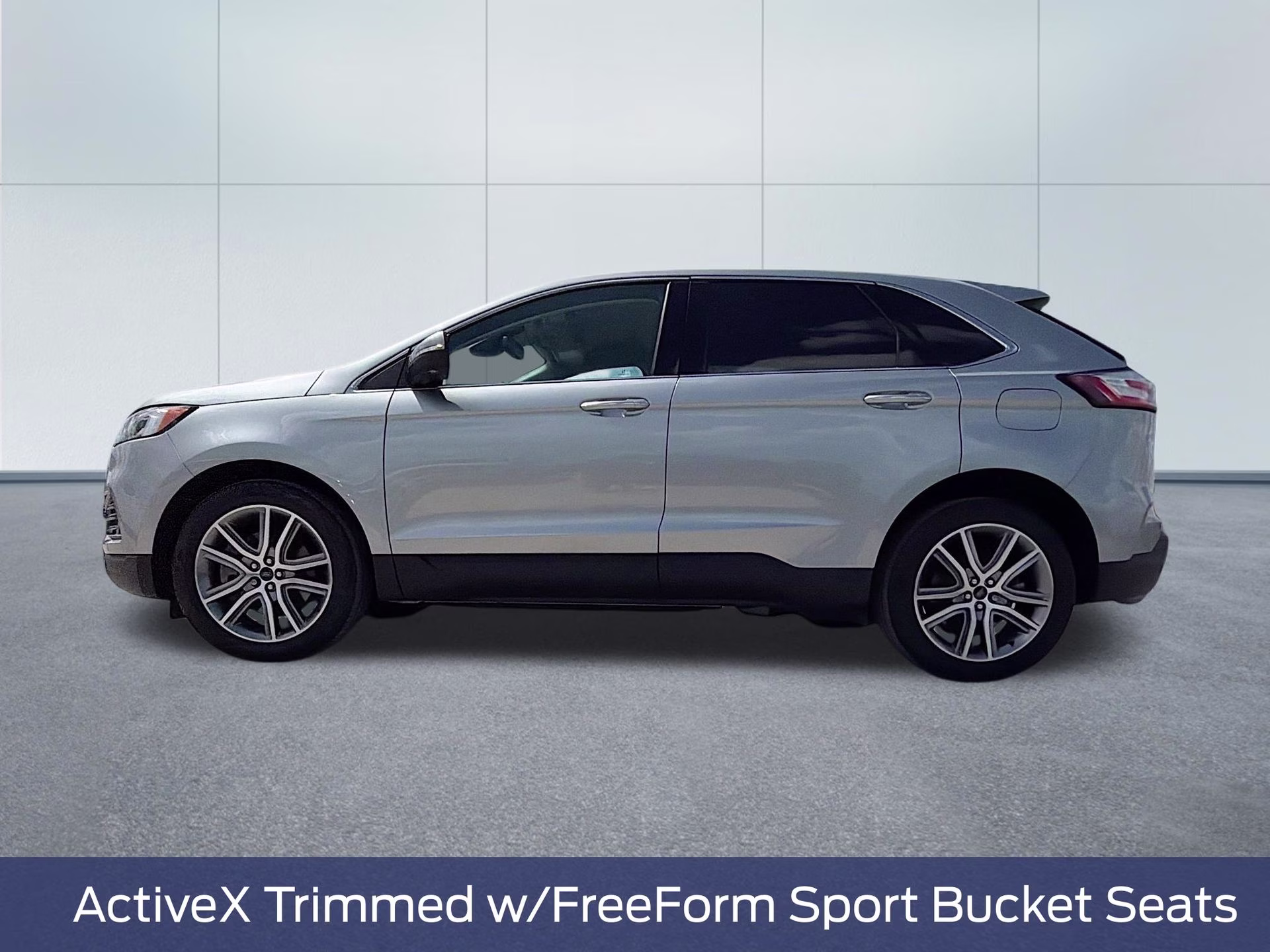 2024 Silver Metallic Ford Edge Titanium AWD SUV