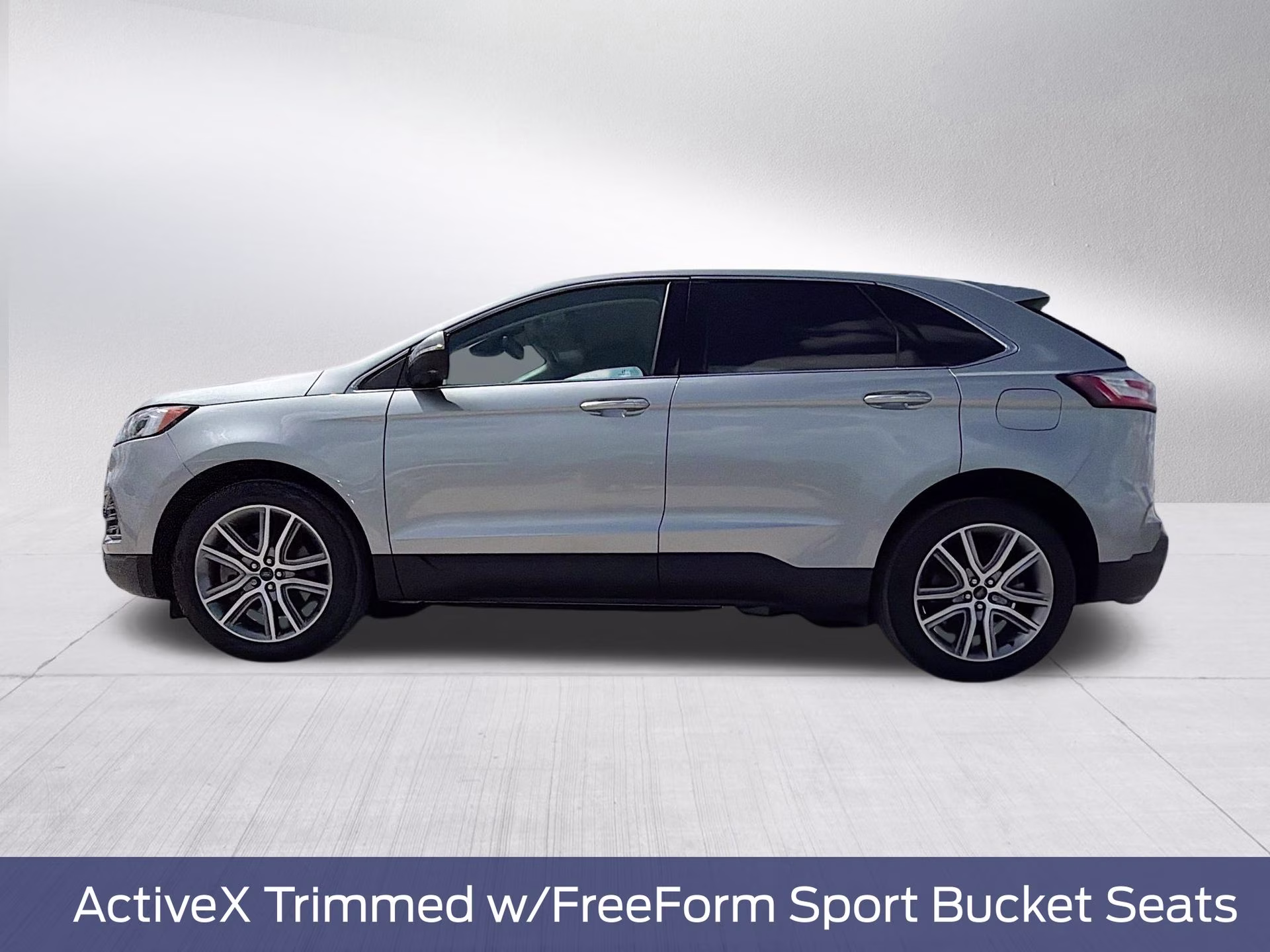 2024 Silver Metallic Ford Edge Titanium AWD SUV