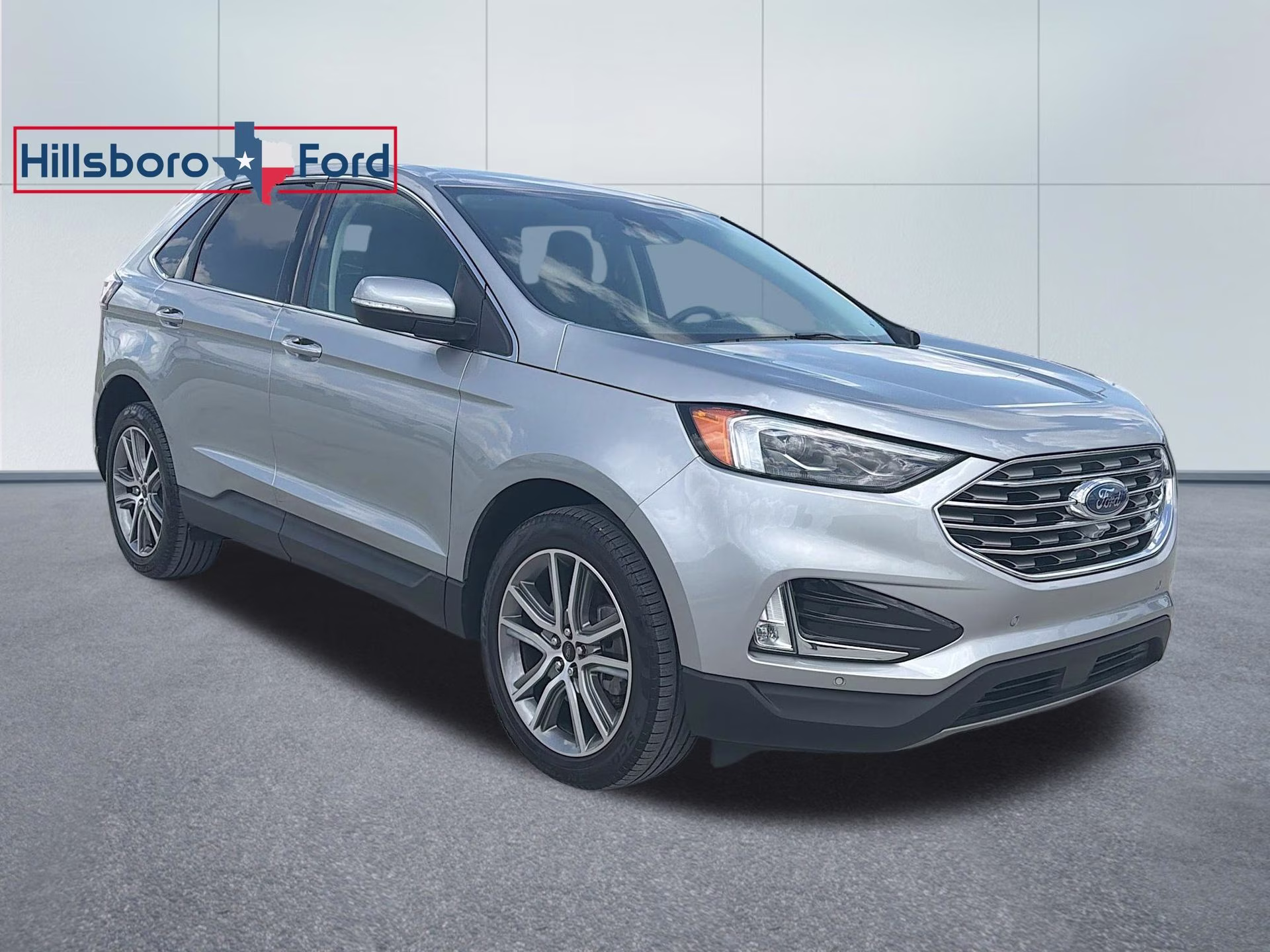 2024 Silver Metallic Ford Edge Titanium AWD SUV