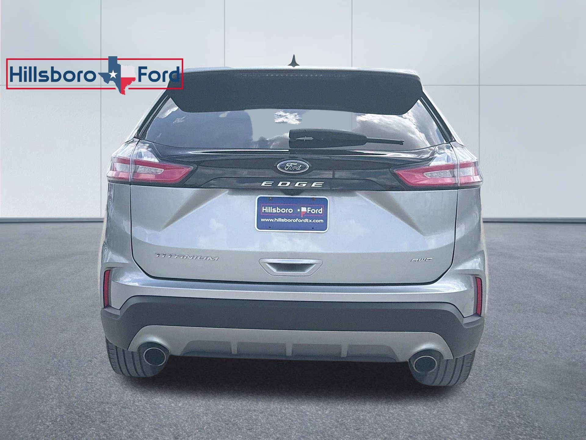 2024 Silver Metallic Ford Edge Titanium AWD SUV