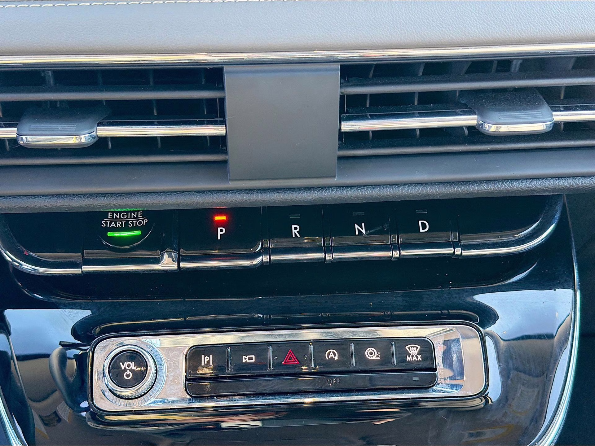 2025 Asher Gray Metallic Clearcoat Lincoln Corsair Premiere FWD SUV