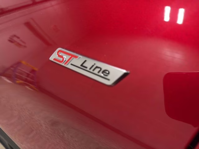 2026 Rapid Red Metallic Tinted Clearcoat Ford Explorer ST-Line 4X4 SUV