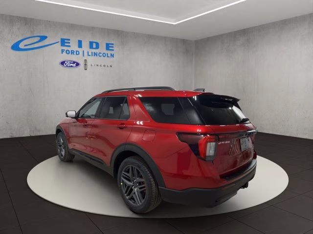 2026 Rapid Red Metallic Tinted Clearcoat Ford Explorer ST-Line 4X4 SUV