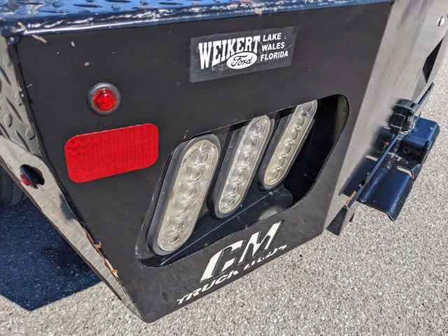 2022 Oxford White Ford Super Duty F-450 DRW XL RWD Chassis