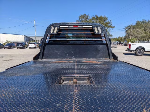 2022 Oxford White Ford Super Duty F-450 DRW XL RWD Chassis