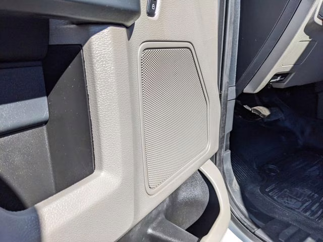 2022 Oxford White Ford Super Duty F-450 DRW XL RWD Chassis