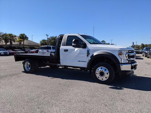 2022 Oxford White Ford Super Duty F-450 DRW XL RWD Chassis