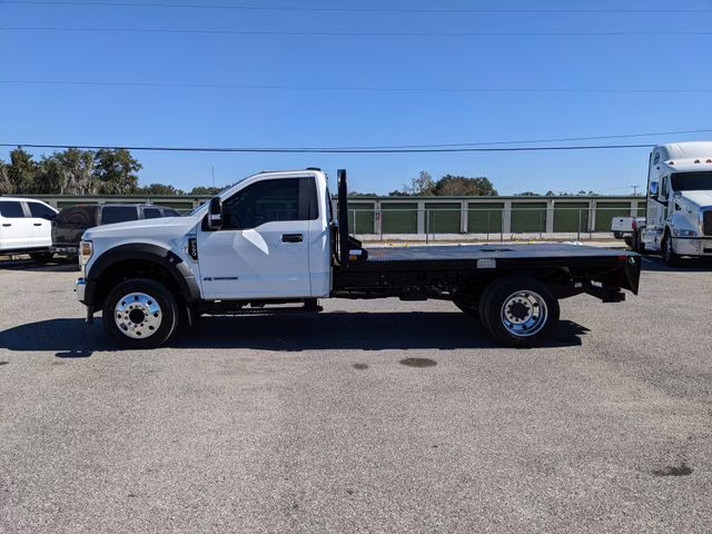 2022 Oxford White Ford Super Duty F-450 DRW XL RWD Chassis