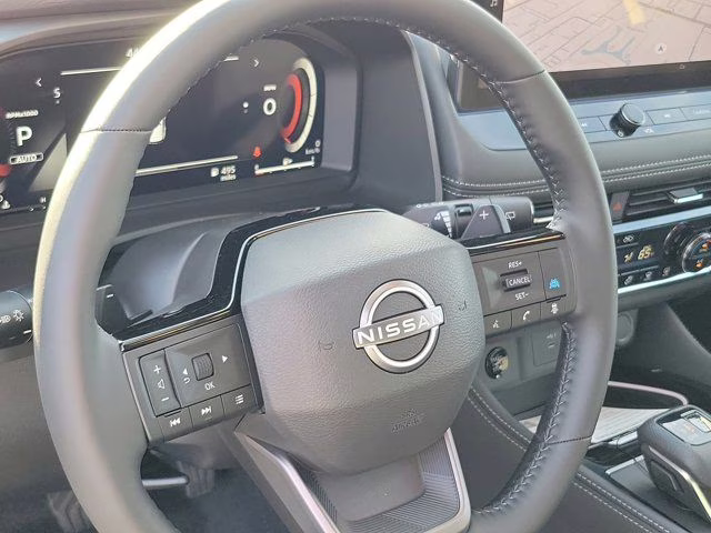 2026 Everest White Pearl Tricoat Nissan Rogue Platinum AWD SUV