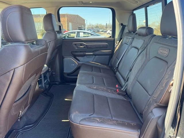 2025 Diamond Black Crystal Pearlcoat Ram 1500 Limited 4X4 Truck