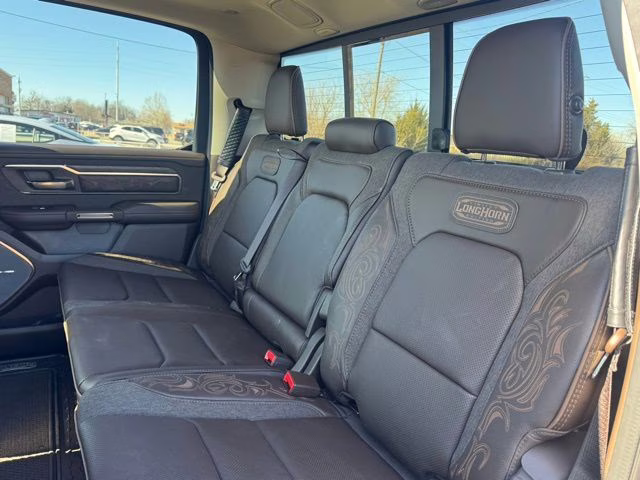 2025 Diamond Black Crystal Pearlcoat Ram 1500 Limited 4X4 Truck