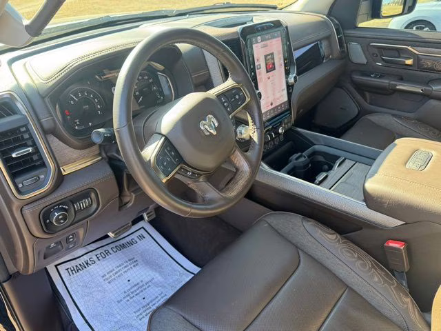 2025 Diamond Black Crystal Pearlcoat Ram 1500 Limited 4X4 Truck