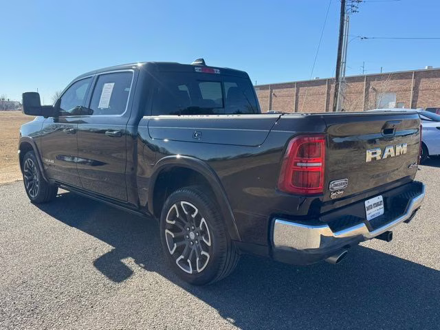 2025 Diamond Black Crystal Pearlcoat Ram 1500 Limited 4X4 Truck