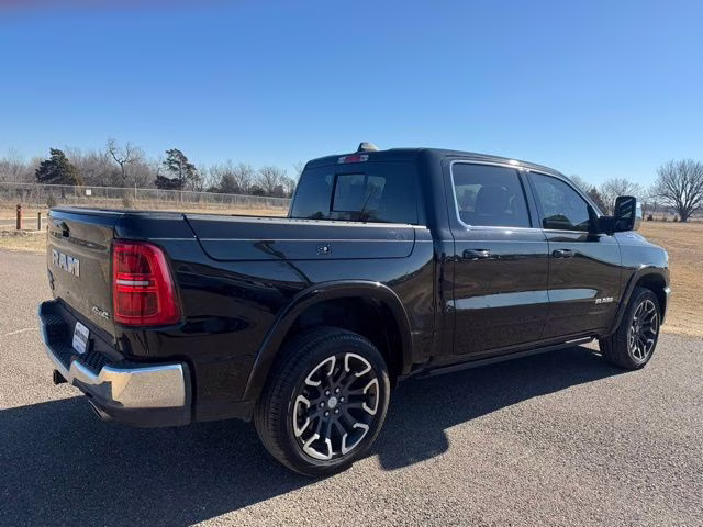 2025 Diamond Black Crystal Pearlcoat Ram 1500 Limited 4X4 Truck