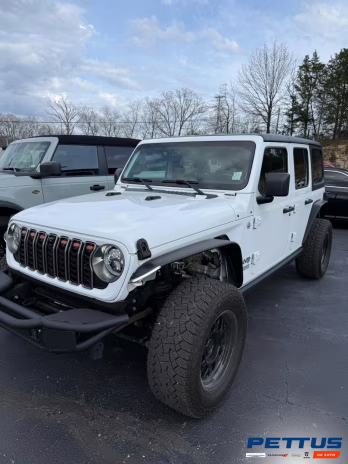 2019 Bright White Clearcoat Jeep Wrangler Unlimited Sport S 4X4 SUV