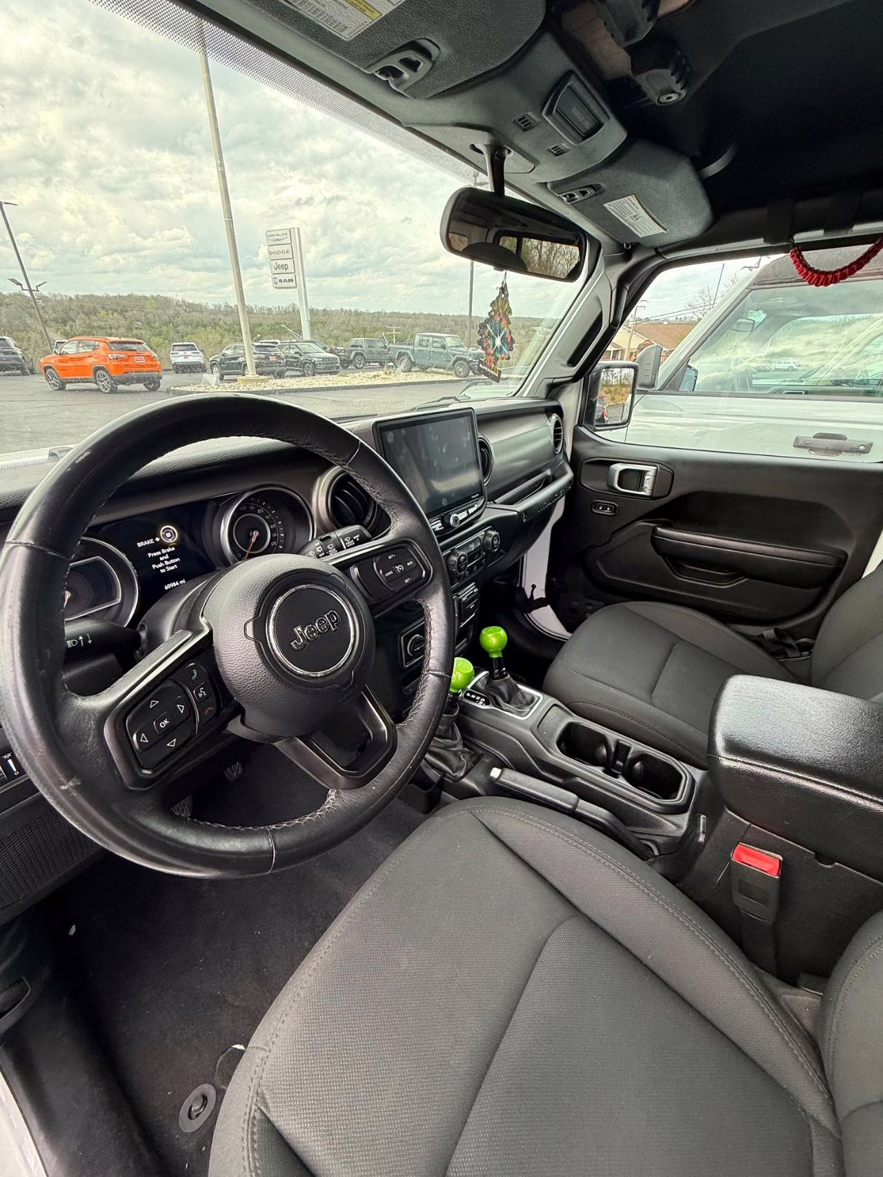 2019 Bright White Clearcoat Jeep Wrangler Unlimited Sport S 4X4 SUV