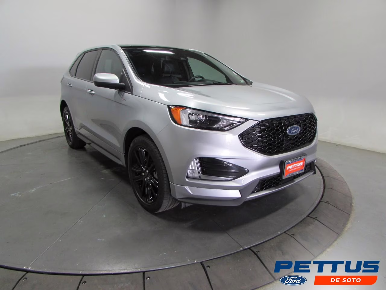 2024 Iconic Silver Metallic Ford Edge ST Line AWD SUV