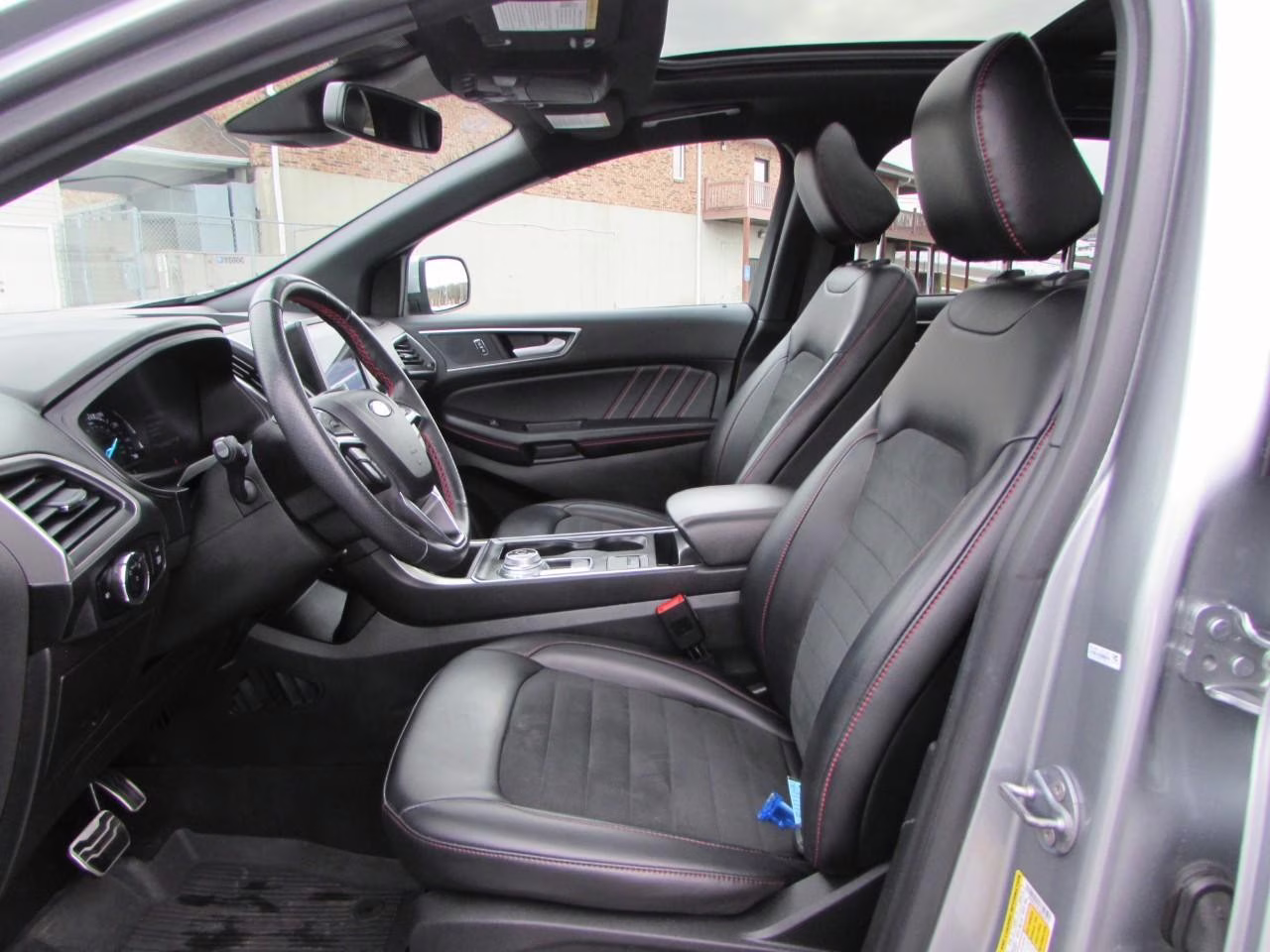 2024 Iconic Silver Metallic Ford Edge ST Line AWD SUV