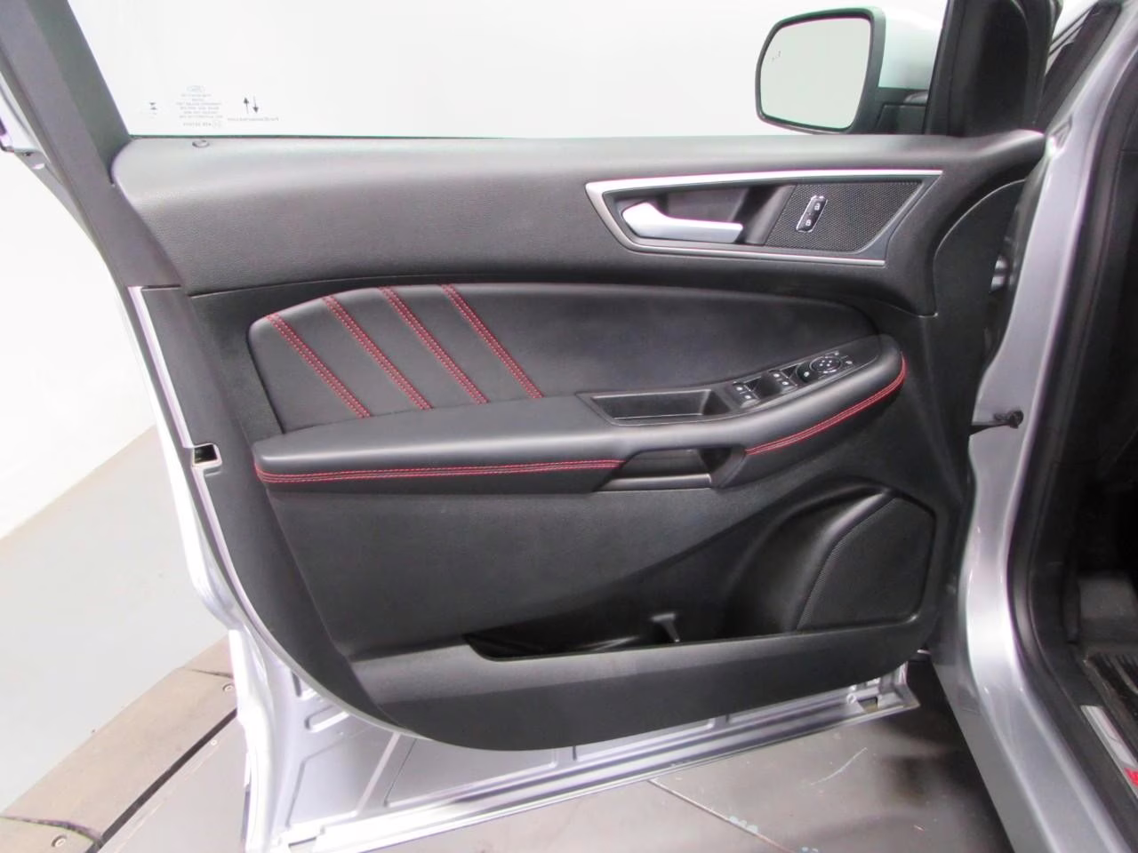 2024 Iconic Silver Metallic Ford Edge ST Line AWD SUV