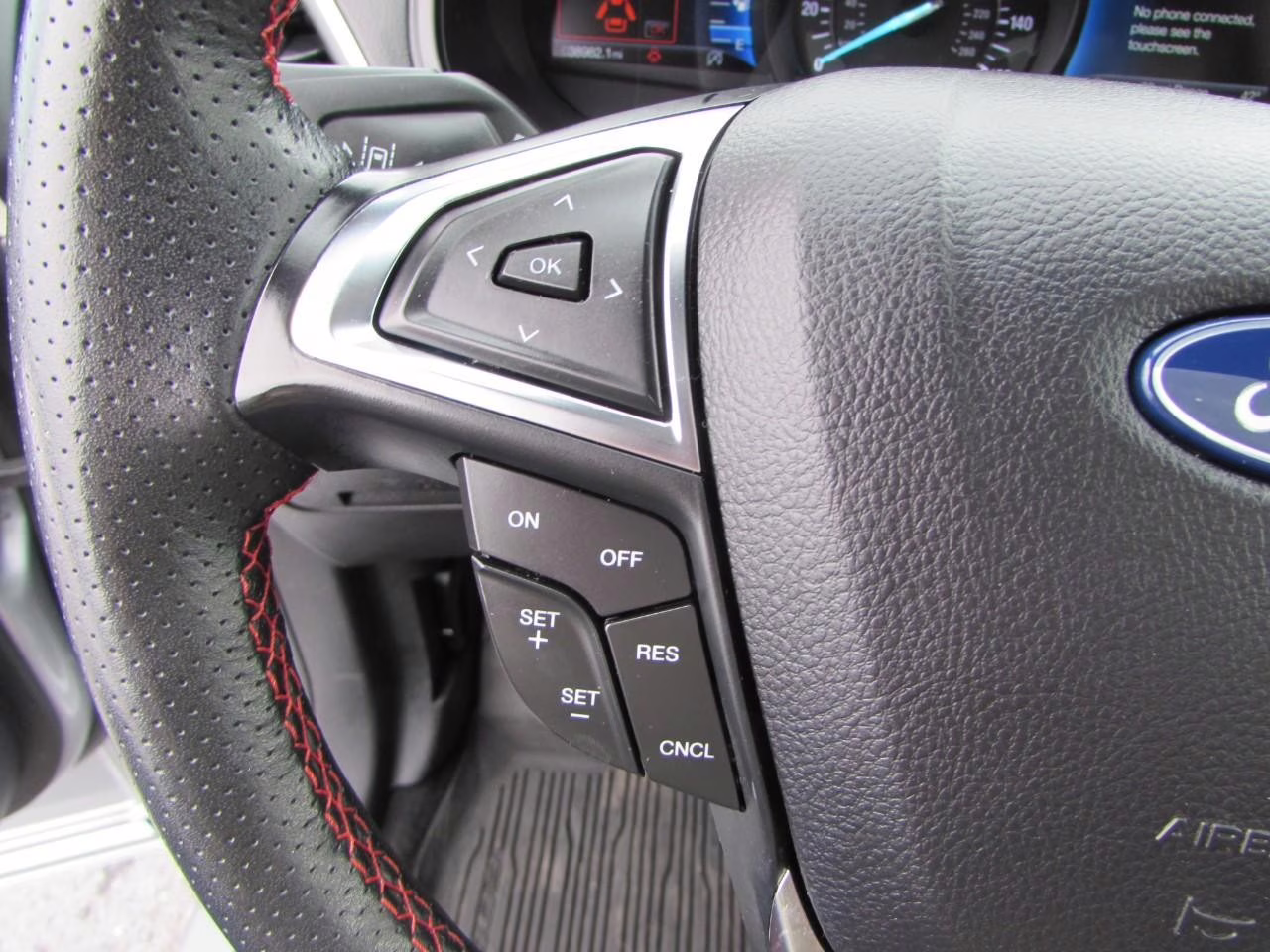 2024 Iconic Silver Metallic Ford Edge ST Line AWD SUV