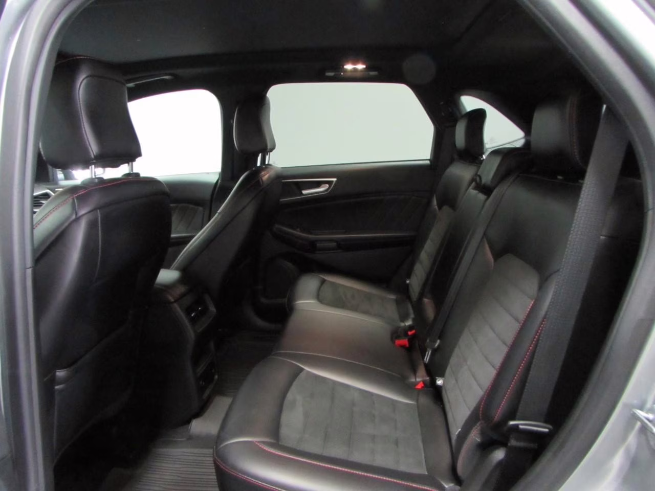 2024 Iconic Silver Metallic Ford Edge ST Line AWD SUV