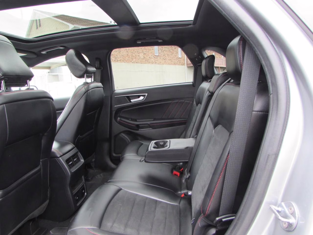 2024 Iconic Silver Metallic Ford Edge ST Line AWD SUV