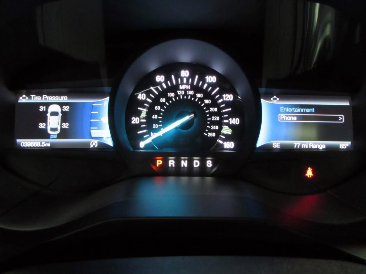 2024 Iconic Silver Metallic Ford Edge ST Line AWD SUV