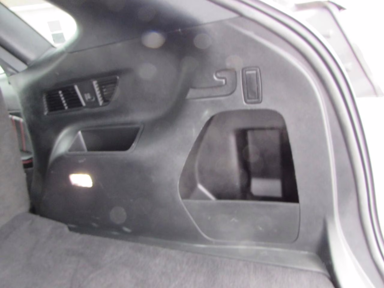 2024 Iconic Silver Metallic Ford Edge ST Line AWD SUV