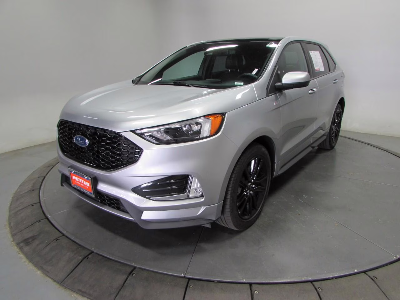 2024 Iconic Silver Metallic Ford Edge ST Line AWD SUV