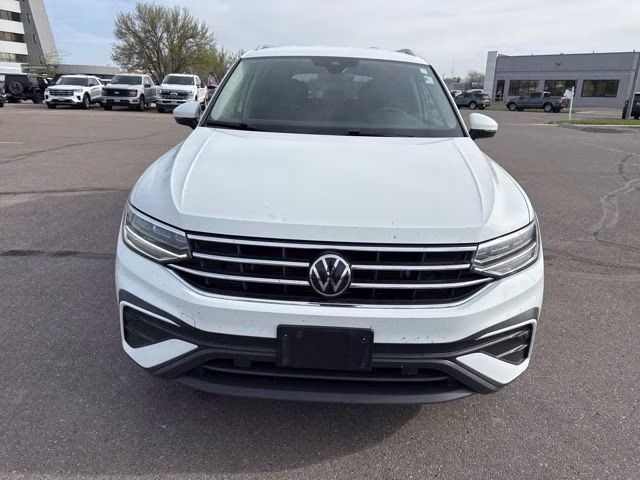 2024 White Volkswagen Tiguan 2.0T SE AWD SUV