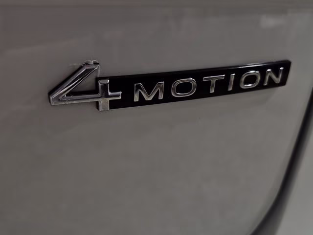2024 Pure White Volkswagen Tiguan 2.0T SE AWD SUV