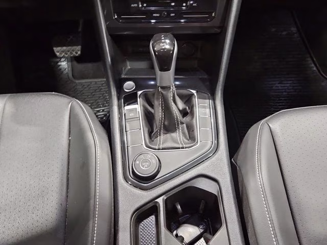 2024 Pure White Volkswagen Tiguan 2.0T SE AWD SUV