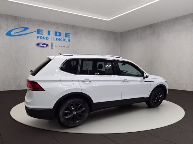 2024 Pure White Volkswagen Tiguan 2.0T SE AWD SUV