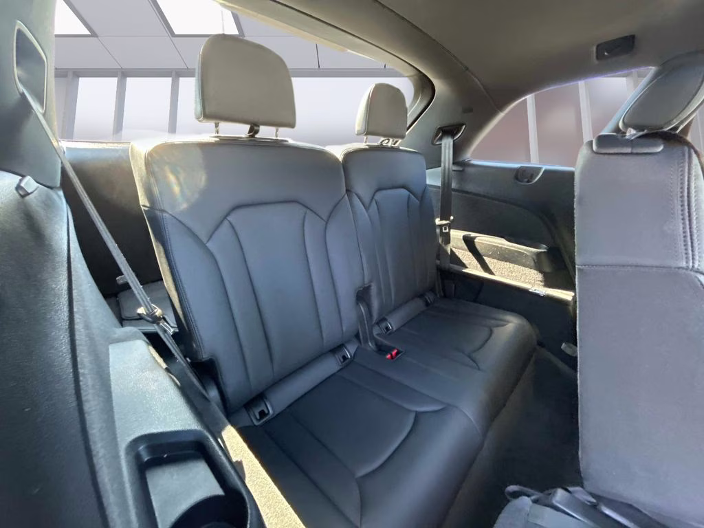 2022 Florett Silver Metallic Audi Q7 55 Premium AWD SUV