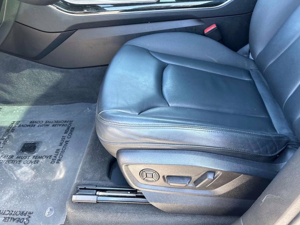 2022 Florett Silver Metallic Audi Q7 55 Premium AWD SUV