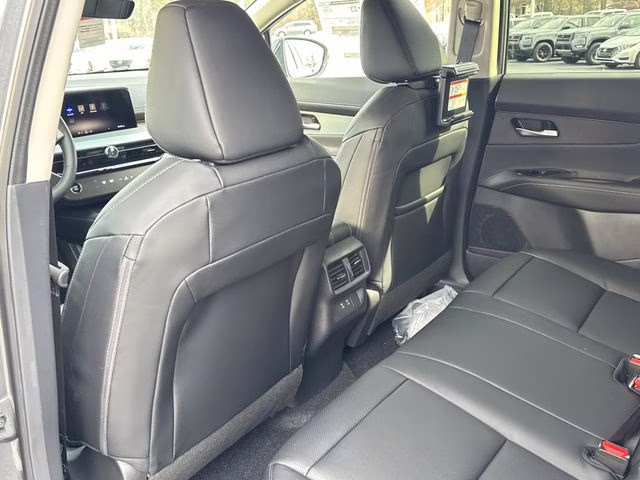 2026 Gun Metallic Nissan Murano SL AWD SUV