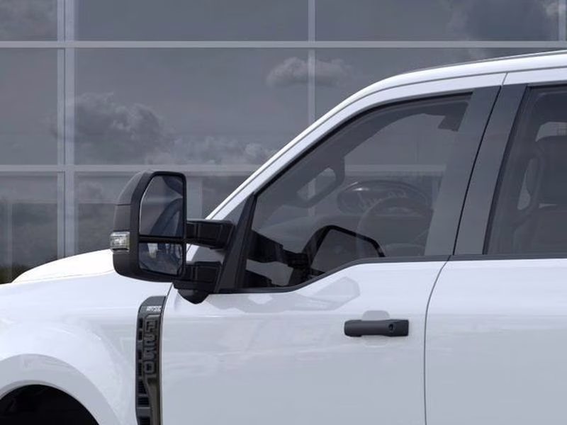 2026 Oxford White Ford Super Duty F-250 SRW XL 4X4 Truck