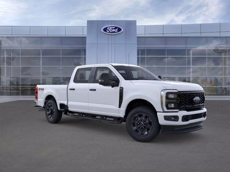 2026 Oxford White Ford Super Duty F-250 SRW XL 4X4 Truck