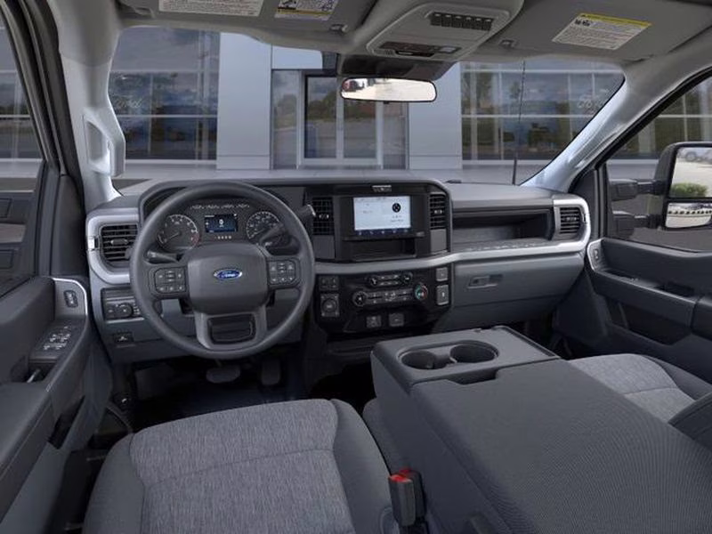 2026 Oxford White Ford Super Duty F-250 SRW XL 4X4 Truck