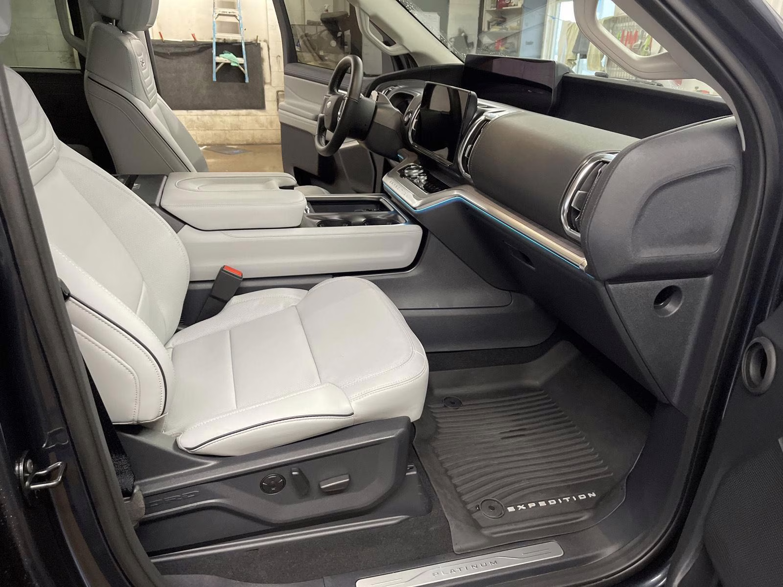 2026 Stone Blue Metallic Ford Expedition Platinum 4X4 SUV