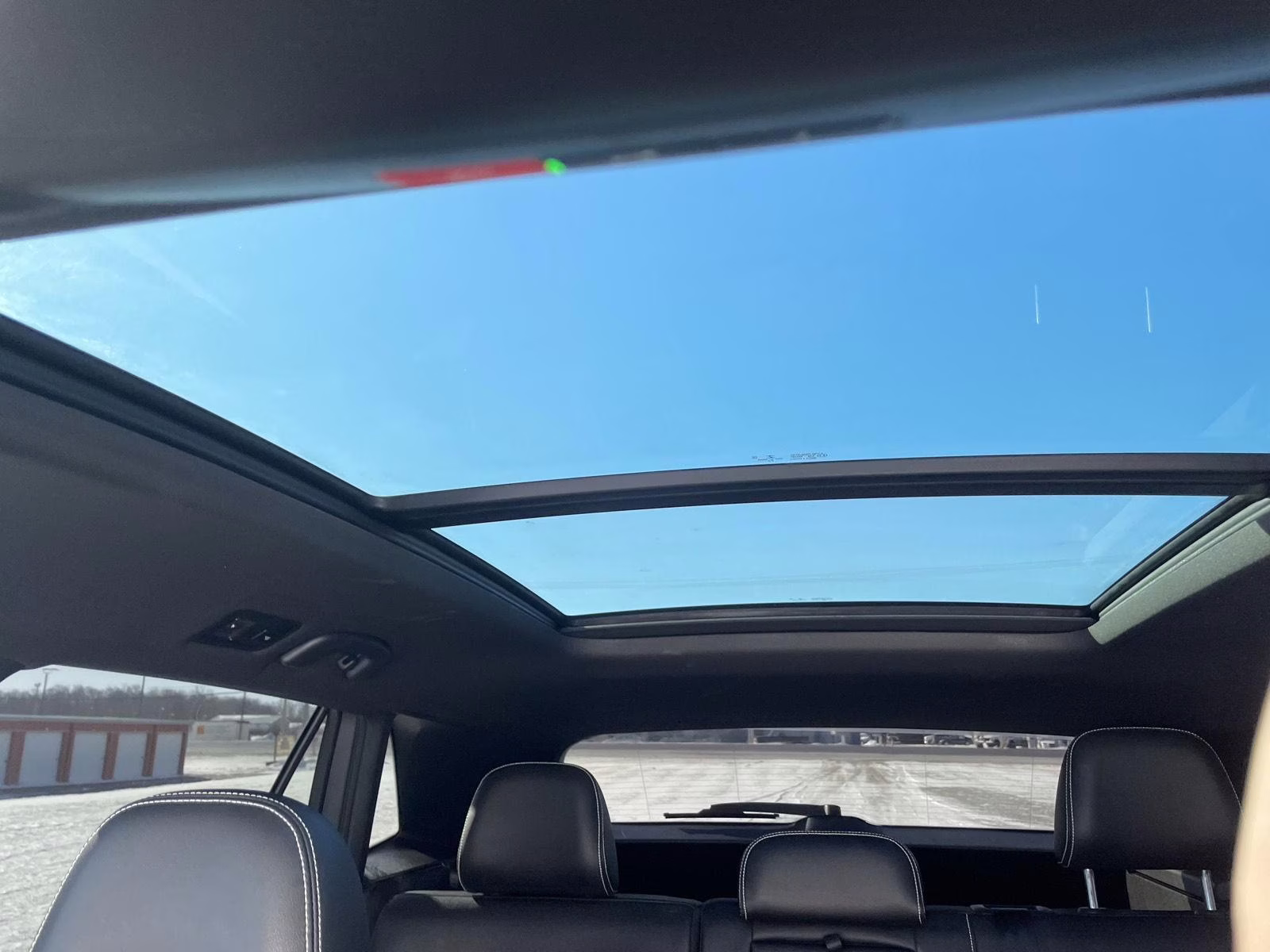 2023 Pyrite Silver Metallic Volkswagen Atlas Cross Sport 3.6L V6 SE w/Technology AWD 4MOTION