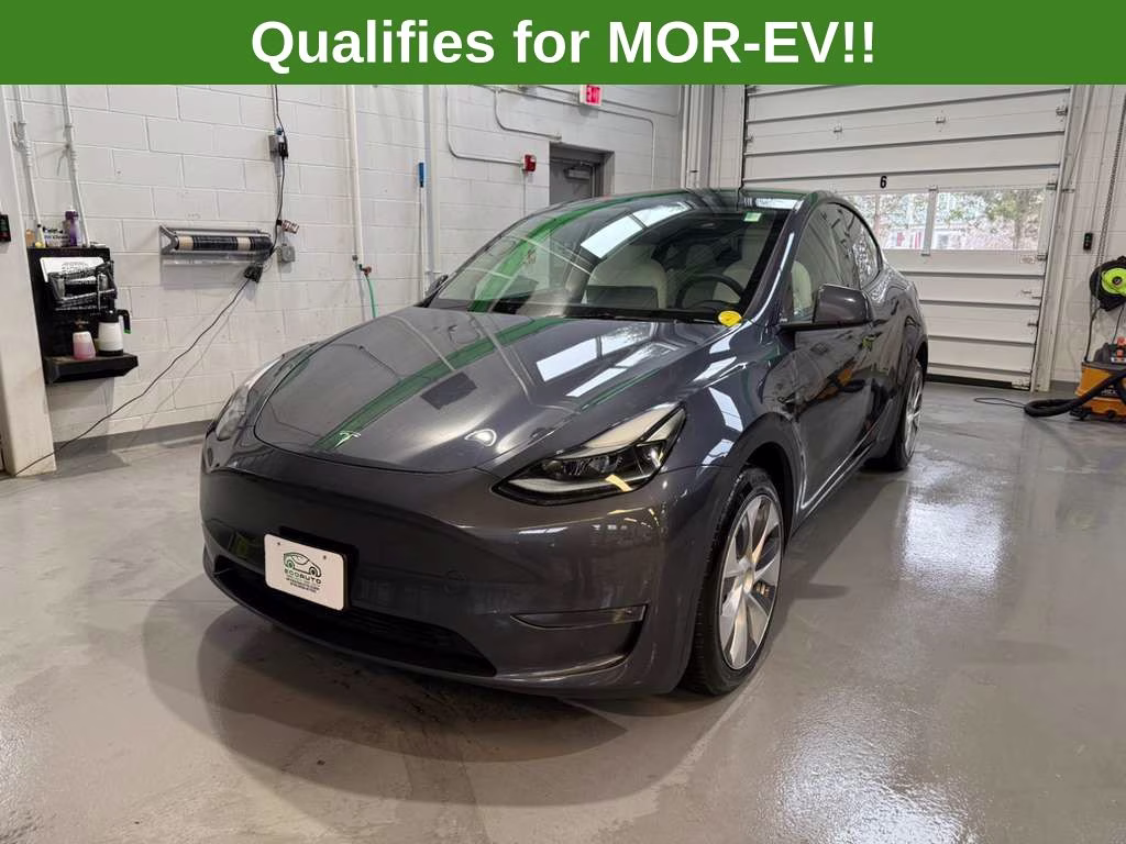 2023 Gray Tesla Model Y Long Range AWD SUV