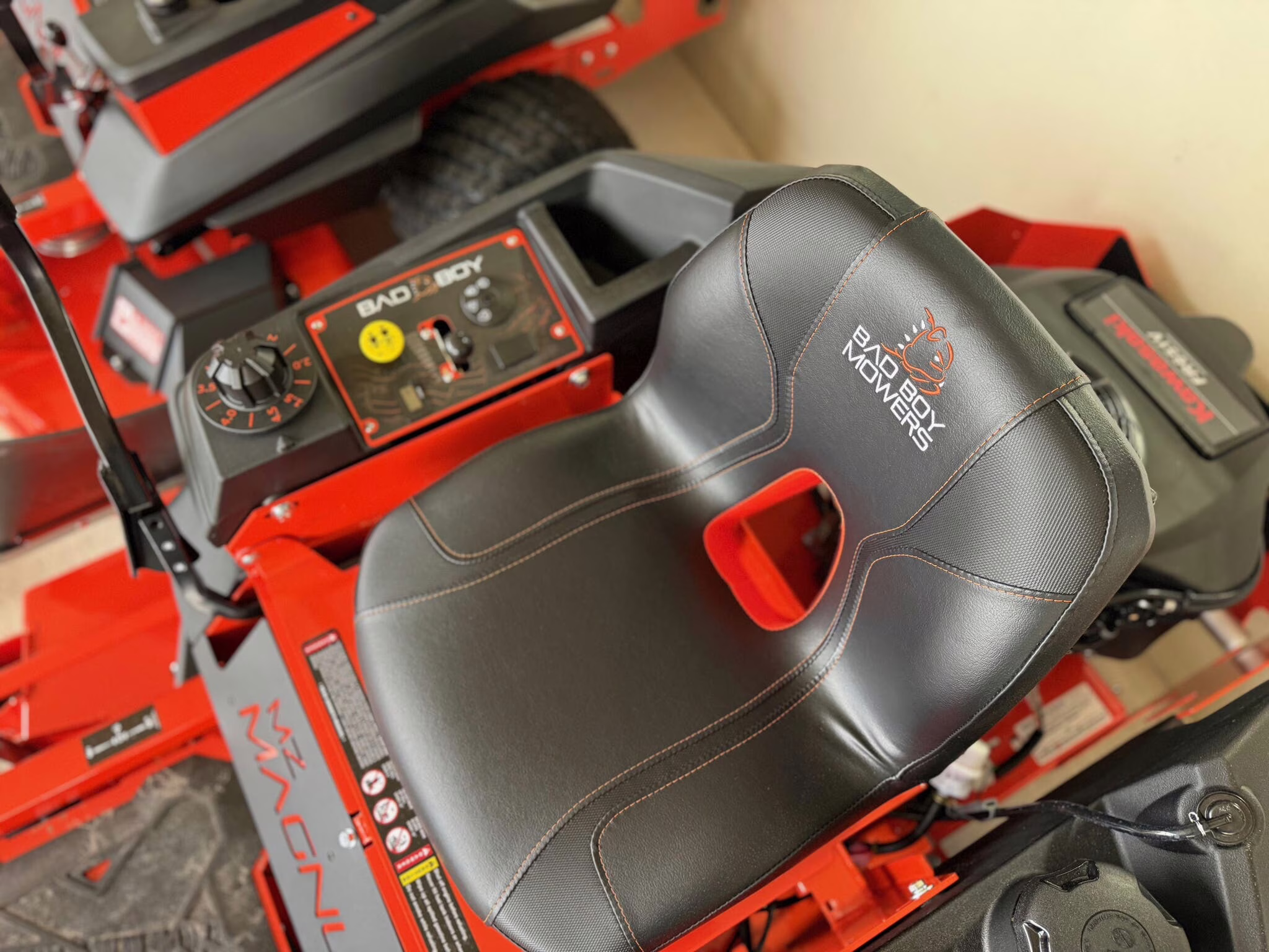 2026 Bad Boy Mowers MZ Magnum 48 Lawn Mower