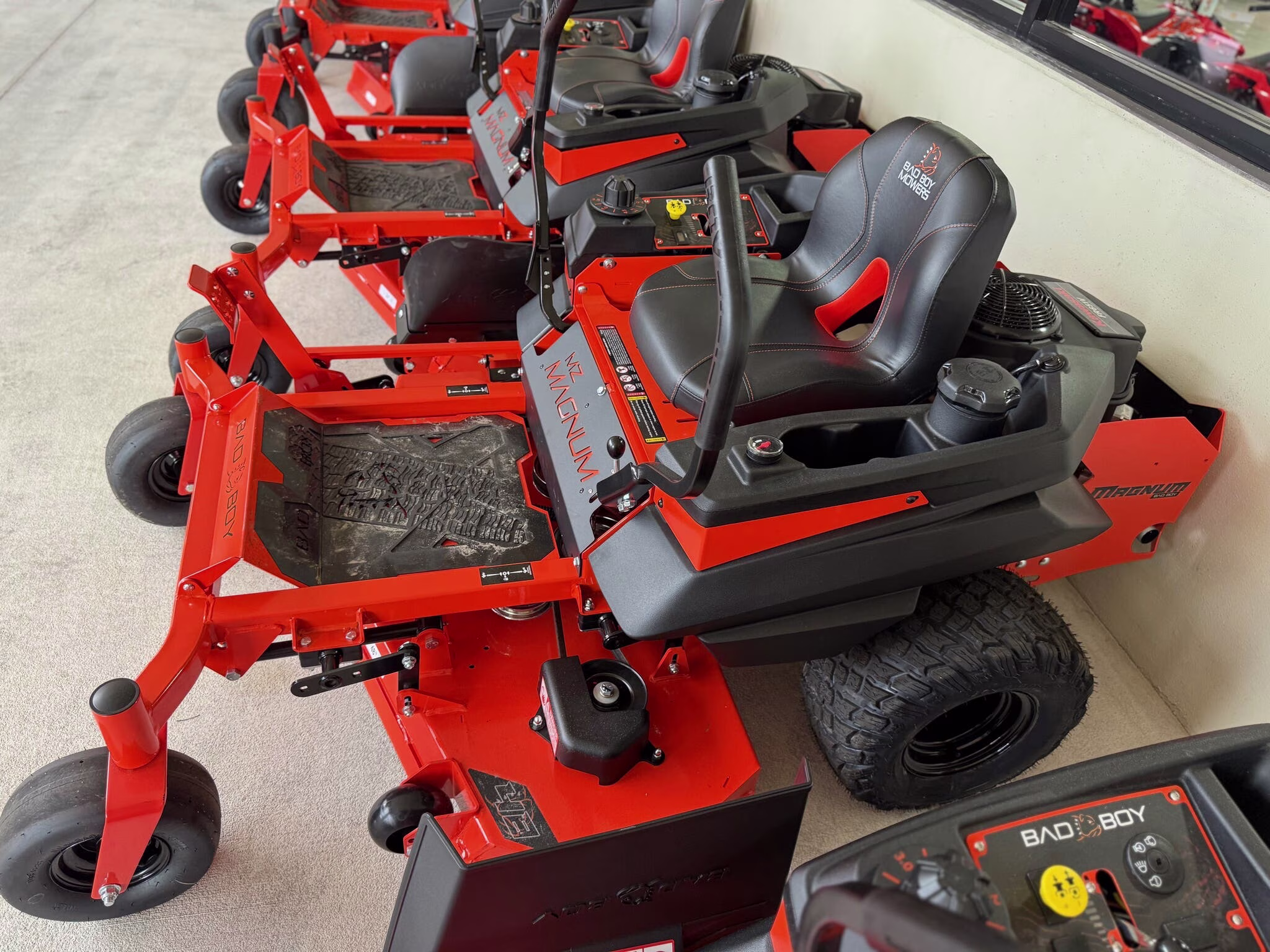 2026 Bad Boy Mowers MZ Magnum 48 Lawn Mower