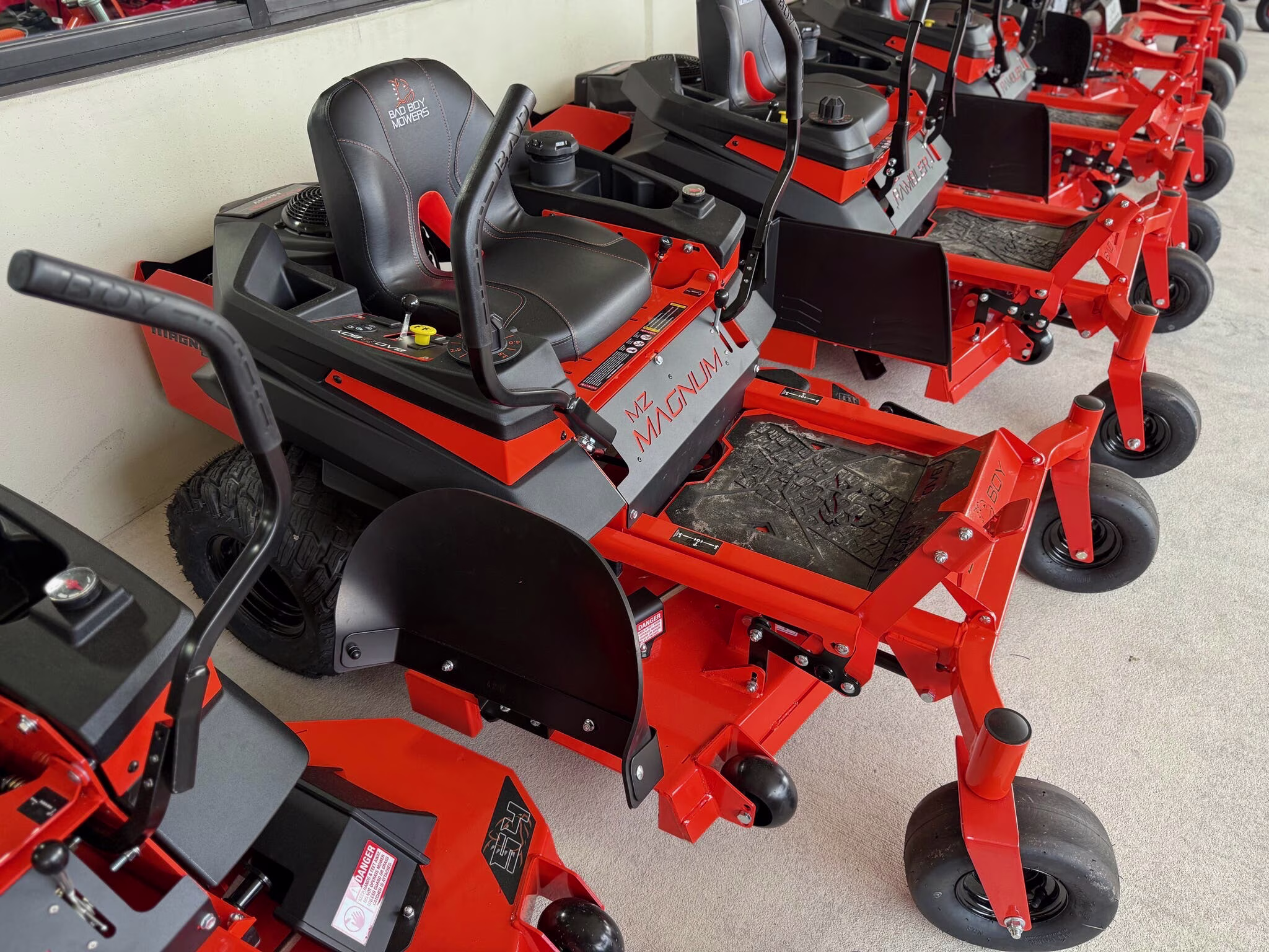 2026 Bad Boy Mowers MZ Magnum 48 Lawn Mower