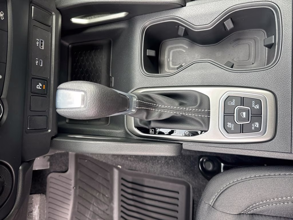 2026 Super Black Nissan Frontier SV 4X4 Truck