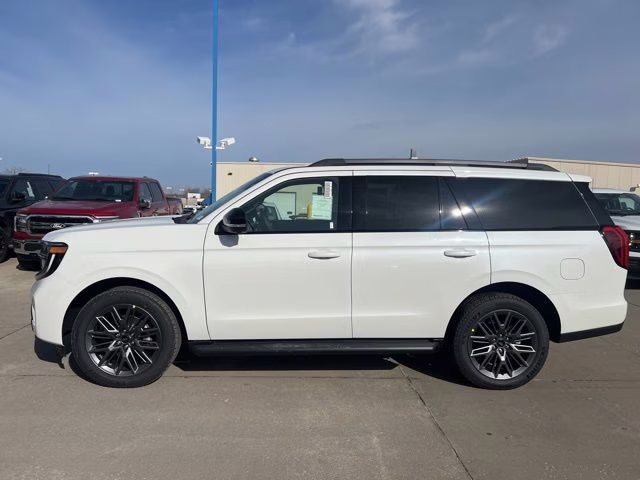 2026 White Ford Expedition Platinum 4X4 SUV