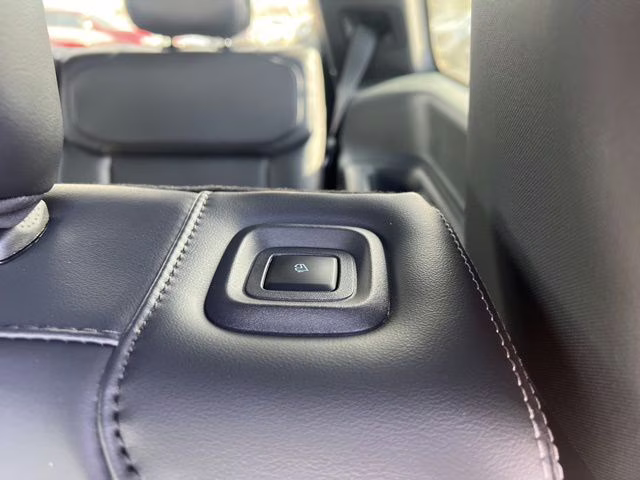 2026 White Ford Expedition Platinum 4X4 SUV